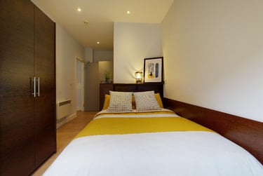 Gold 1 Bed - Image 1