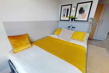 Gold Studio - Image 1