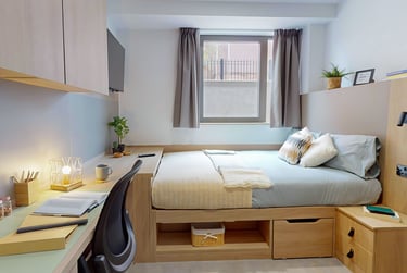 Silver Studio - Image 1