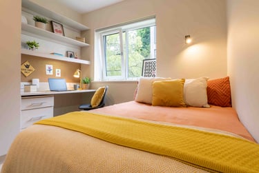 Silver En Suite-2627 at iQ The Pad, 71 Egham Hill, City Centre, Egham, TW200ER - Image 1