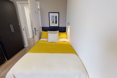 Bronze 2 Bed Ap Plus-2627 - Image 1