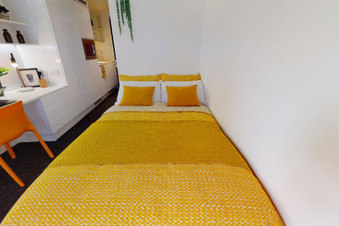 Bronze Studio - Image 1