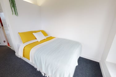 Silver Studio - Image 1