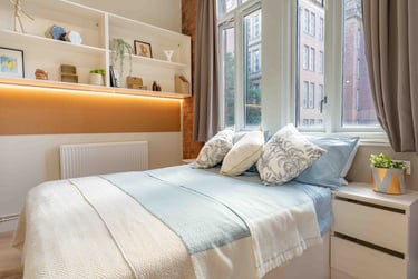 Gold 2 Bed - Image 1