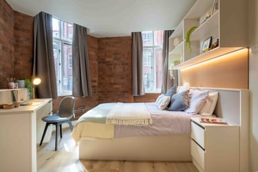 Silver 3 Bed Duplex - Image 1