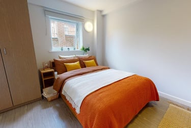 Platinum En Suite - Image 1