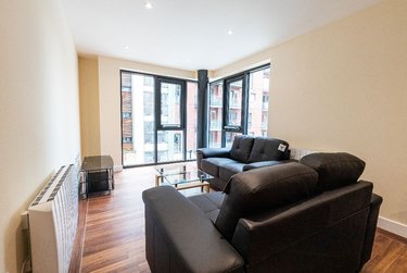 3 bed flat, Ecco, Highfield, Sheffield, S118BP - Image 1