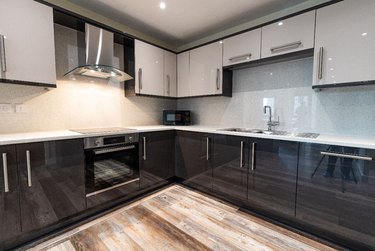 3 bed flat, Ecco, Highfield, Sheffield, S118BP - Image 2