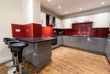 3 bed flat, Ecco, Highfield, Sheffield, S118BP - Image 1