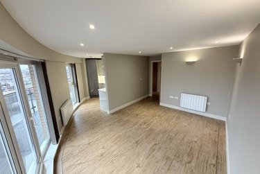 2 bed flat, Coode, Kelham Island, Sheffield, S38NR - Image 1