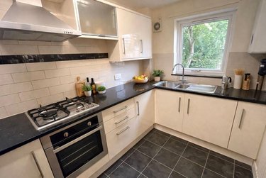 4 bed house, Headford Gardens, Devonshire Green, Sheffield, S37XB - Image 3