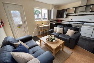 3 bed flat, Glossop Road, Broomhall, Sheffield, S102HP - Image 11