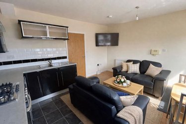 3 bed flat, Glossop Road, Broomhall, Sheffield, S102HP - Image 12