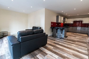 3 bed flat, Ecco, Highfield, Sheffield, S118BP - Image 3