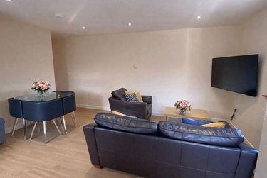 4 bed flat, Lion Works, 92 Arundel Street, Devonshire Green, Sheffield, S14RE - Image 3