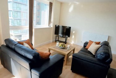 4 bed flat, 112 Ecclesall Road, Sharrow, Sheffield, S118JB - Image 2