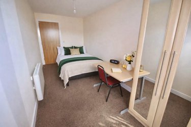 3 bed flat, 121 Fitzwilliam Street, Devonshire Green, Sheffield, S14JP - Image 6