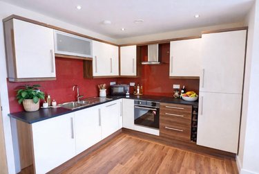 3 bed flat, 121 Fitzwilliam Street, Devonshire Green, Sheffield, S14JP - Image 2