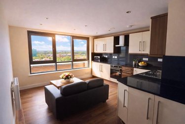 2 bed flat, 121 Fitzwilliam Street, Devonshire Green, Sheffield, S14JP - Image 1