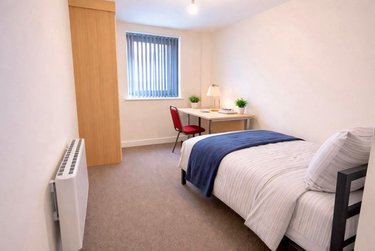 3 bed flat, 121 Fitzwilliam Street, Devonshire Green, Sheffield, S14JP - Image 9