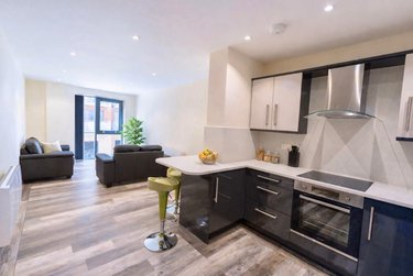 3 bed flat, Ecco, Highfield, Sheffield, S118BP - Image 1