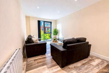 3 bed flat, Ecco, Highfield, Sheffield, S118BP - Image 3