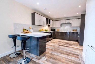 3 bed flat, Ecco, Highfield, Sheffield, S118BP - Image 3