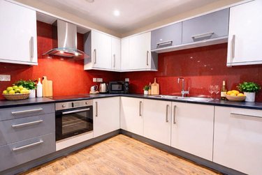 3 bed flat, Ecco, Highfield, Sheffield, S118BP - Image 2