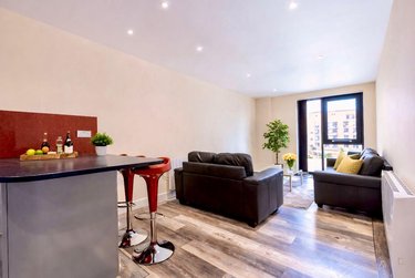 3 bed flat, Ecco, Highfield, Sheffield, S118BP - Image 2