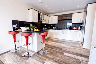 3 bed flat, Ecco, Highfield, Sheffield, S118BP - Image 2