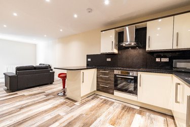 3 bed flat, Ecco, Highfield, Sheffield, S118BP - Image 2