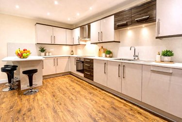 3 bed flat, Ecco, Highfield, Sheffield, S118BP - Image 1