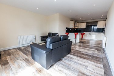 3 bed flat, Ecco, Highfield, Sheffield, S118BP - Image 2
