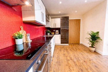 3 bed flat, Ecco, Highfield, Sheffield, S118BP - Image 3