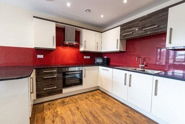 3 bed flat, Ecco, Highfield, Sheffield, S118BP - Image 1