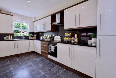 6 bed house, Wilkinson Street, Devonshire Green, Sheffield, S102GA - Image 4