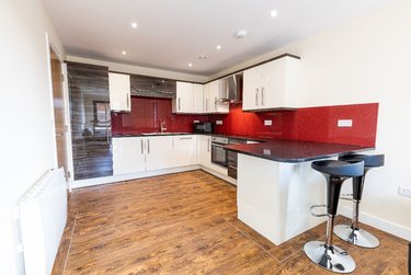 2 bed flat, Ecco, Highfield, Sheffield, S118BP - Image 2