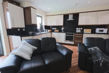 6 bed house, 6a Wilkinson Street, Devonshire Green, Sheffield, S102GA - Image 2