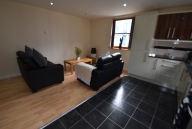 3 bed flat, Lion Works, 92 Arundel Street, Devonshire Green, Sheffield, S14RE - Image 2