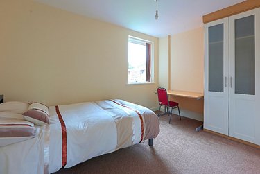 6 bed flat, Apt 2, 112 Ecclesall Road, Sharrow, Sheffield, S118JB - Image 5