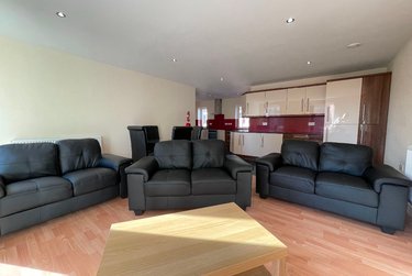 6 bed flat, Apt 4, 116 Ecclesall Road, Sharrow, Sheffield, S118JB - Image 2