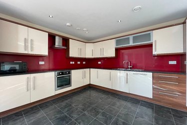 5 bed flat, Apt. 3, 116 Ecclesall Road, Sharrow, Sheffield, S118JB - Image 1