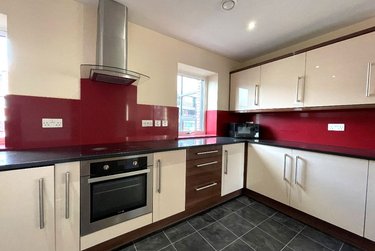 6 bed flat, Apt 6, 116 Ecclesall Road, Sharrow, Sheffield, S118JB - Image 2