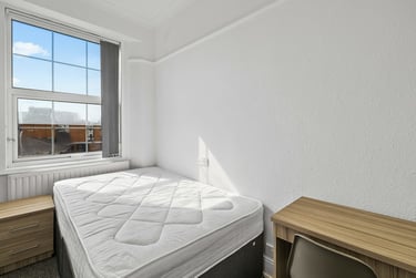 10 bed house, North Road East, North Hill, Plymouth, PL46AL - Image 7