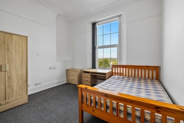 10 bed house, North Road East, North Hill, Plymouth, PL46AL - Image 4