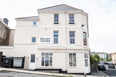 5 bed house, Kensington Road, Greenbank, Plymouth, PL47LU - Image 2