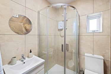 2 bed house, Russell Road, Nottingham, NG76GW - Image 9