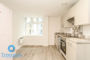 1 bed studio, Talbot Street, Nottingham, NG15GL - Image 1