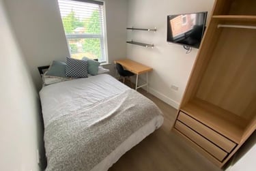 3 bed flat, Colwick Road, Nottingham, NG25FR - Image 4