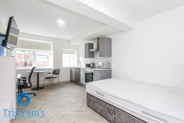 1 bed studio, Victoria Street, Derby, DE11ES - Image 1